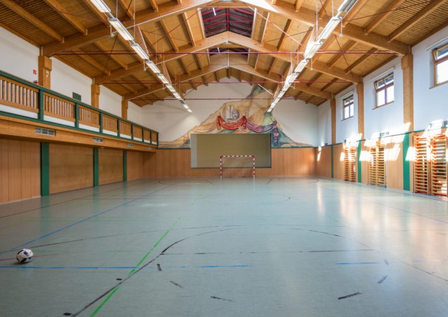 Spiel- und Sporthalle im Markushof